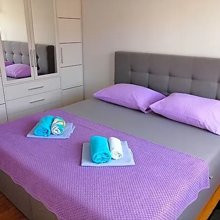 Mery 3* Trogir